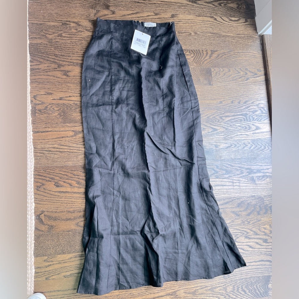 Limited Edition DISSH Linen Black MIDI Skirt *NWT* Size US 6!